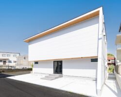 北九州八幡美容室新築木造２階建て外観デザイン